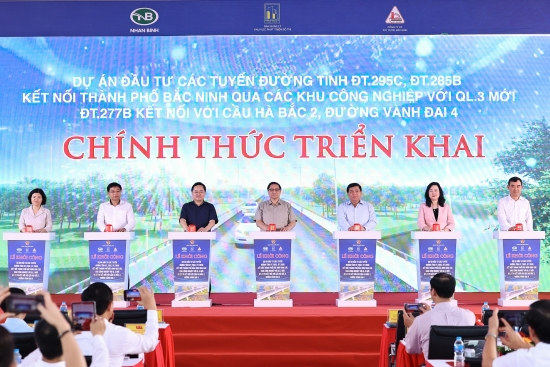 Thủ tướng dự lễ khởi công 3 tuyến đường có ý nghĩa lớn với Bắc Ninh và Hà Nội