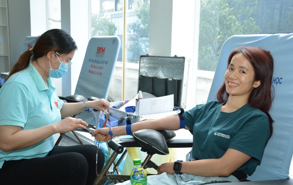 Tiếp nhận 280 đơn vị máu trong Ngày hiến máu tình nguyện 2023