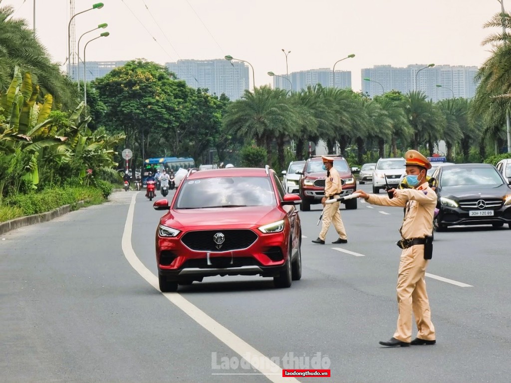 Công an Hà Nội công bố đường dây nóng tiếp nhận tin báo vi phạm giao thông