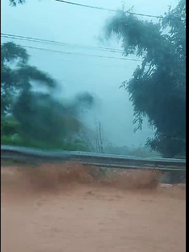Nhanh chóng khắc phục sự cố do mưa lớn tại xã Tả Phời (Lào Cai)