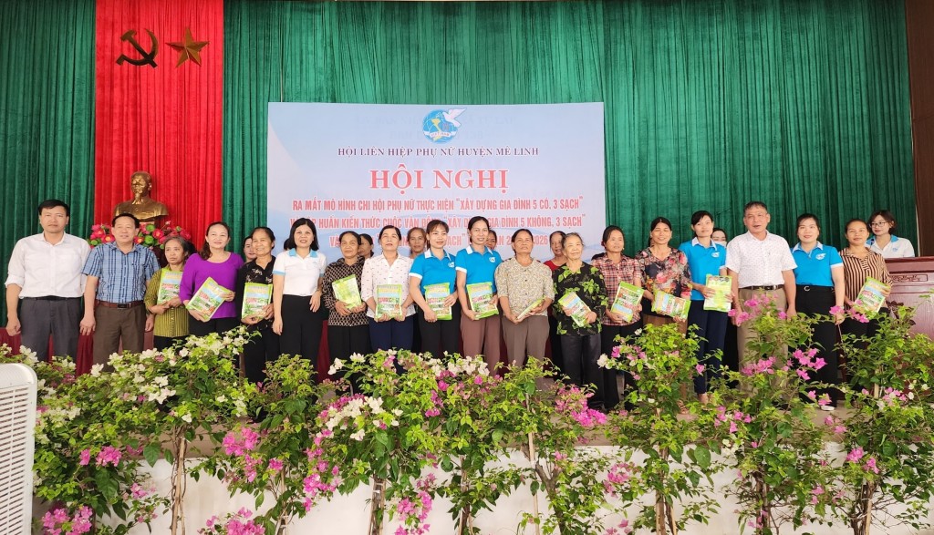 Đoàn TNCS Hồ Chí MinhHội đồng Đội huyện phát động Tết trồng cây và bàn  giao mô hình vườn ươm măng non tại trường tiểu học Yên Bằng