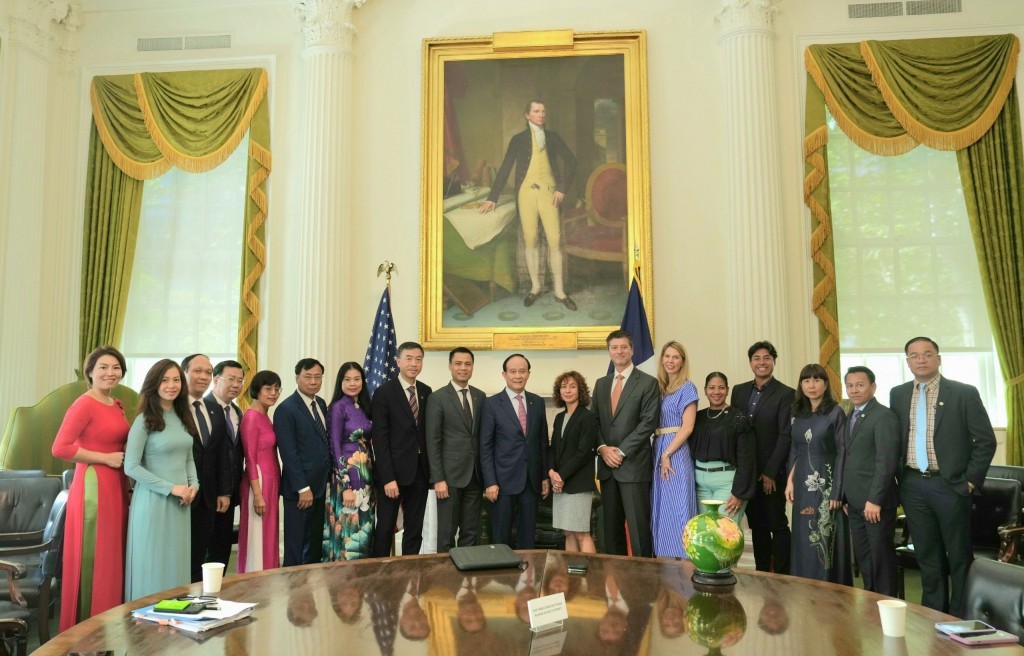 Đoàn đại biểu thành phố Hà Nội thăm, làm việc với chính quyền thành phố New York, Hoa Kỳ