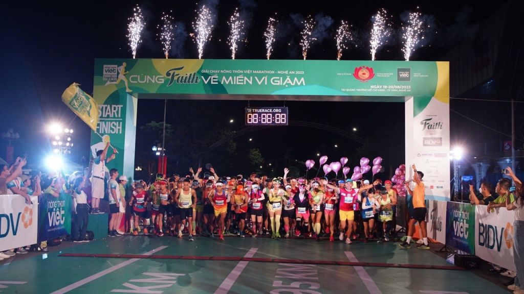Nước khoáng thể thao Faith tiếp sức cho 4.000 runner tại Nghệ An