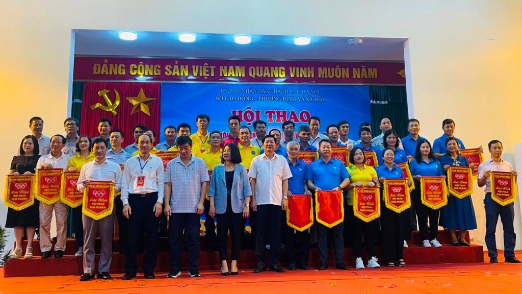 Hà Nội: Sôi nổi Hội thao kỷ niệm ngày truyền thống lâu đời ngành Lao động - Thương binh và Xã hội