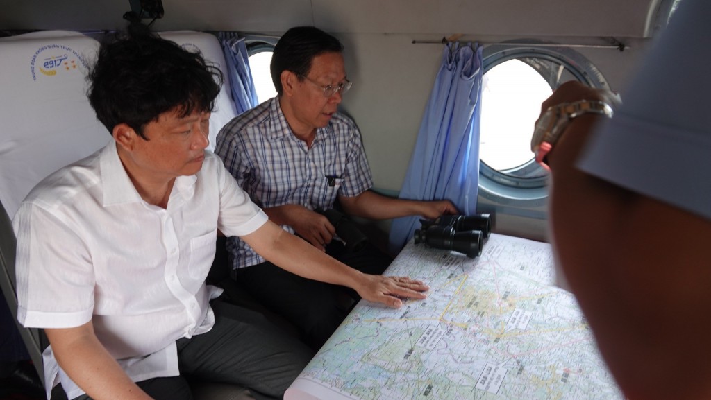 Lãnh đạo thành phố Hồ Chí Minh và các tỉnh Đông Nam Bộ khảo sát thực tế bằng trực thăng