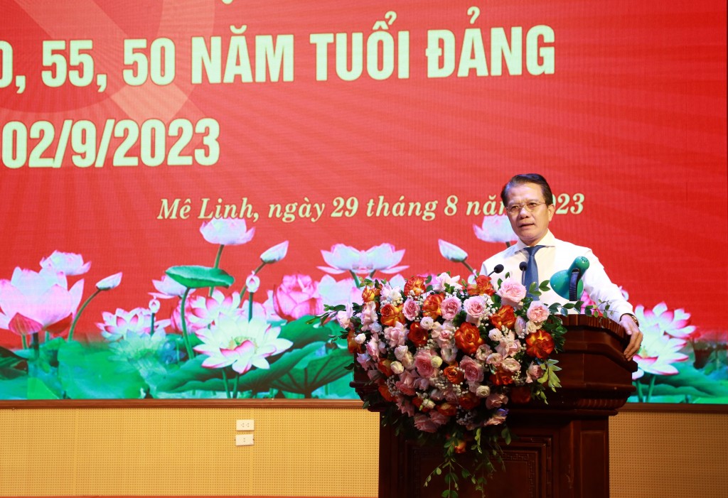 178 đảng viên huyện Mê Linh vinh dự được nhận Huy hiệu Đảng