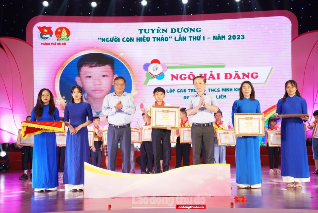 Hà Nội: 110 gương “Người con hiếu thảo” được tuyên dương