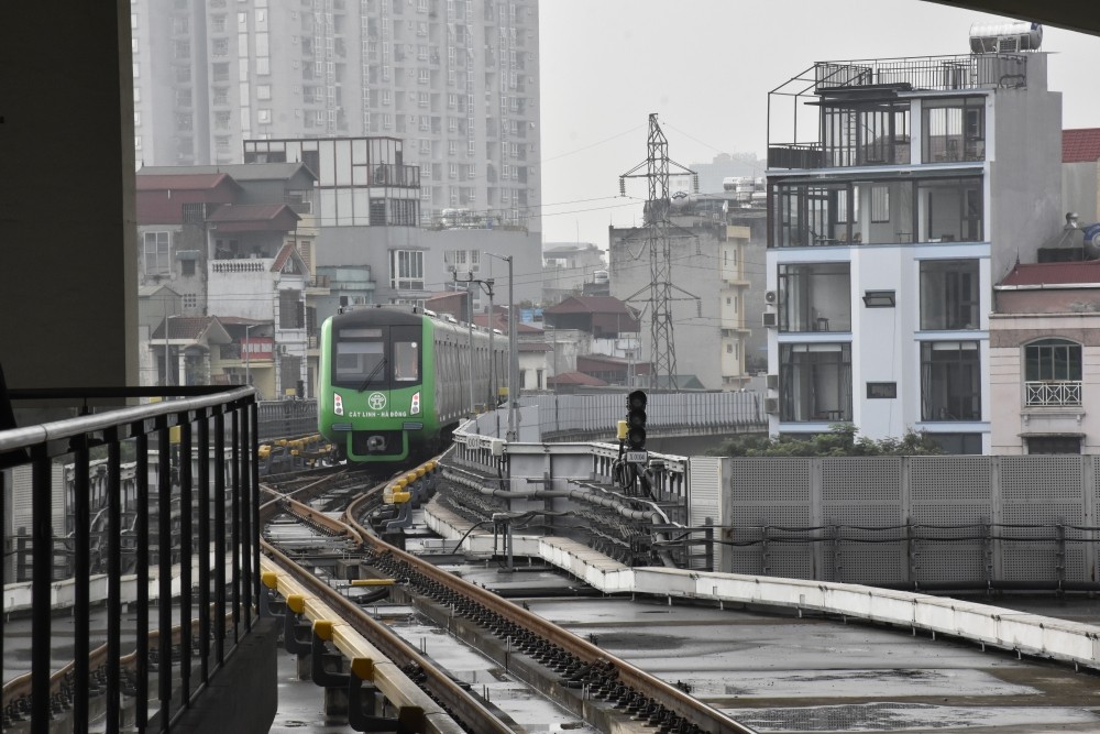 Kiến tạo giao thông văn minh nhìn từ đường sắt Cát Linh - Hà Đông