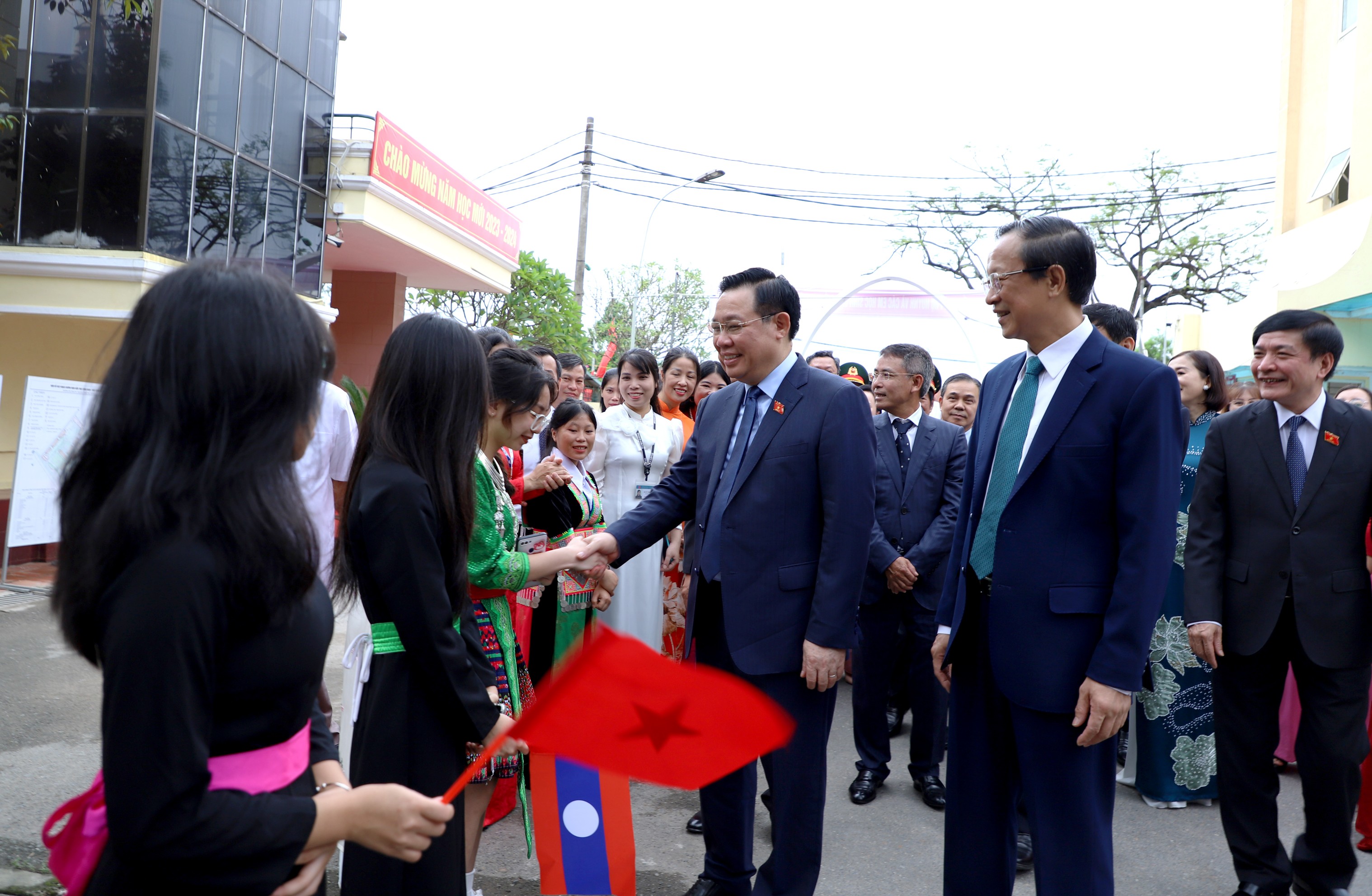Chủ tịch Quốc hội Vương Đình Huệ: Trường Hữu nghị T78 là cầu nối vun đắp thêm mối quan hệ đặc biệt Việt- Lào