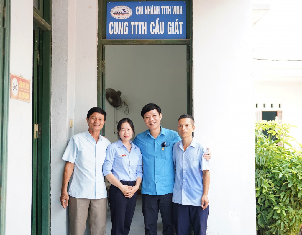 Công đoàn Đường sắt Việt Nam tặng Bằng khen công nhân dũng cảm cứu người