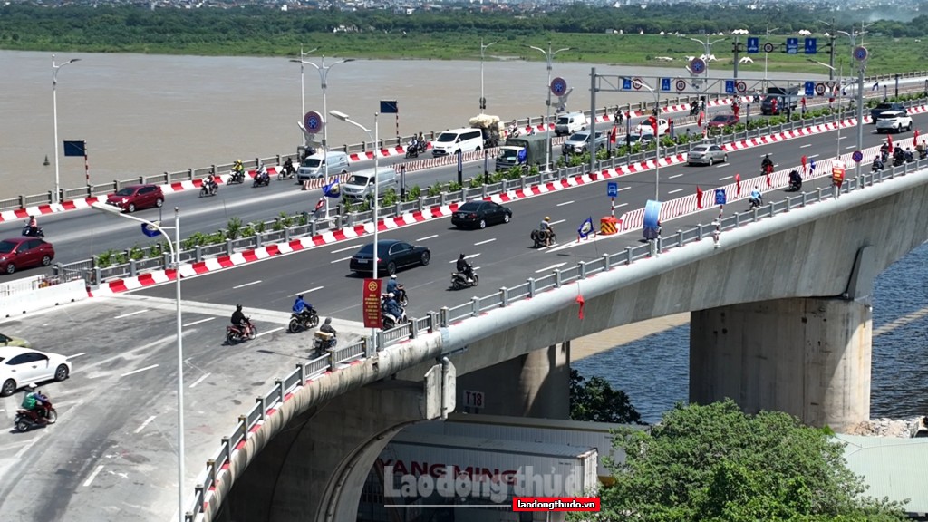 Cầu Vĩnh Tuy không còn là "điểm đen" ùn tắc trong giờ cao điểm