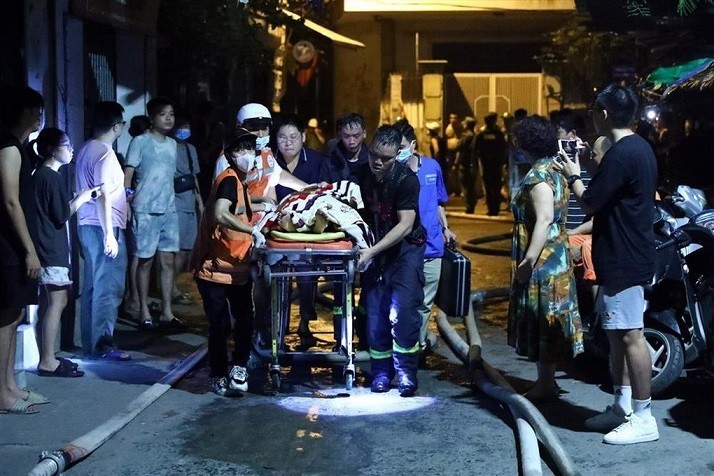 LĐLĐ thành phố Hà Nội hỗ trợ đoàn viên, người lao động bị nạn trong vụ hỏa hoạn ở Thanh Xuân
