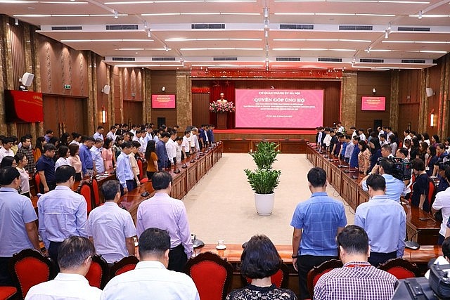 Thành ủy Hà Nội tưởng niệm các nạn nhân tử vong trong vụ cháy chung cư mini