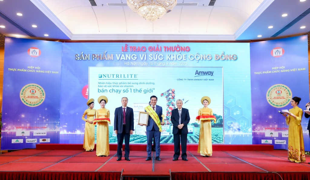 Amway Việt Nam lần thứ 11 vinh dự nhận giải thưởng sản phẩm vàng vì sức khoẻ cộng đồng