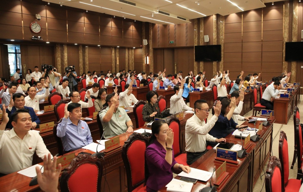 Kỳ họp 13 HĐND thành phố Hà Nội quyết định nhiều vấn đề cấp thiết