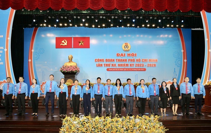 Ngày làm việc thứ nhất Đại hội Công đoàn thành phố Hồ Chí Minh lần thứ XII, nhiệm kỳ 2023 - 2028