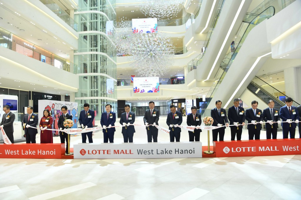 Tổ hợp thương mại LOTTE MALL West Lake Hanoi chính thức khai trương