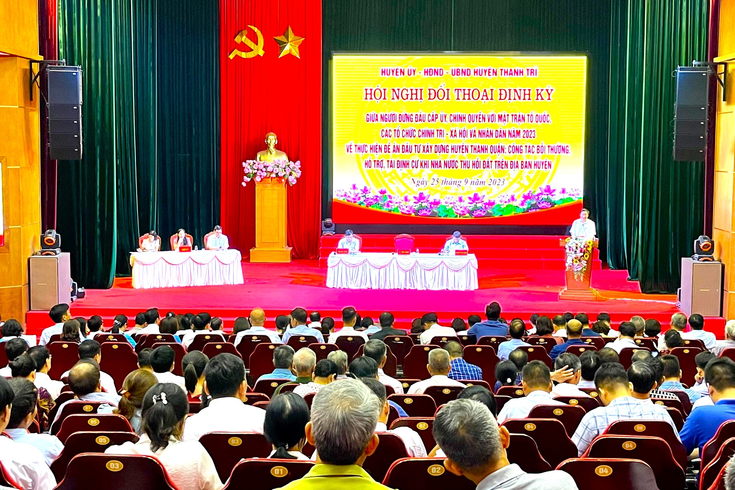 Huyện Thanh Trì: Đối thoại giữa người đứng đầu cấp ủy, chính quyền với nhân dân