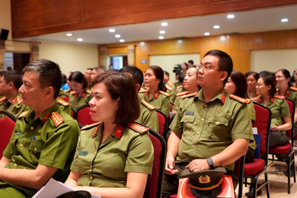 Hà Nội khen thưởng các điển hình tiên tiến trong phong trào toàn dân bảo vệ an ninh Tổ quốc