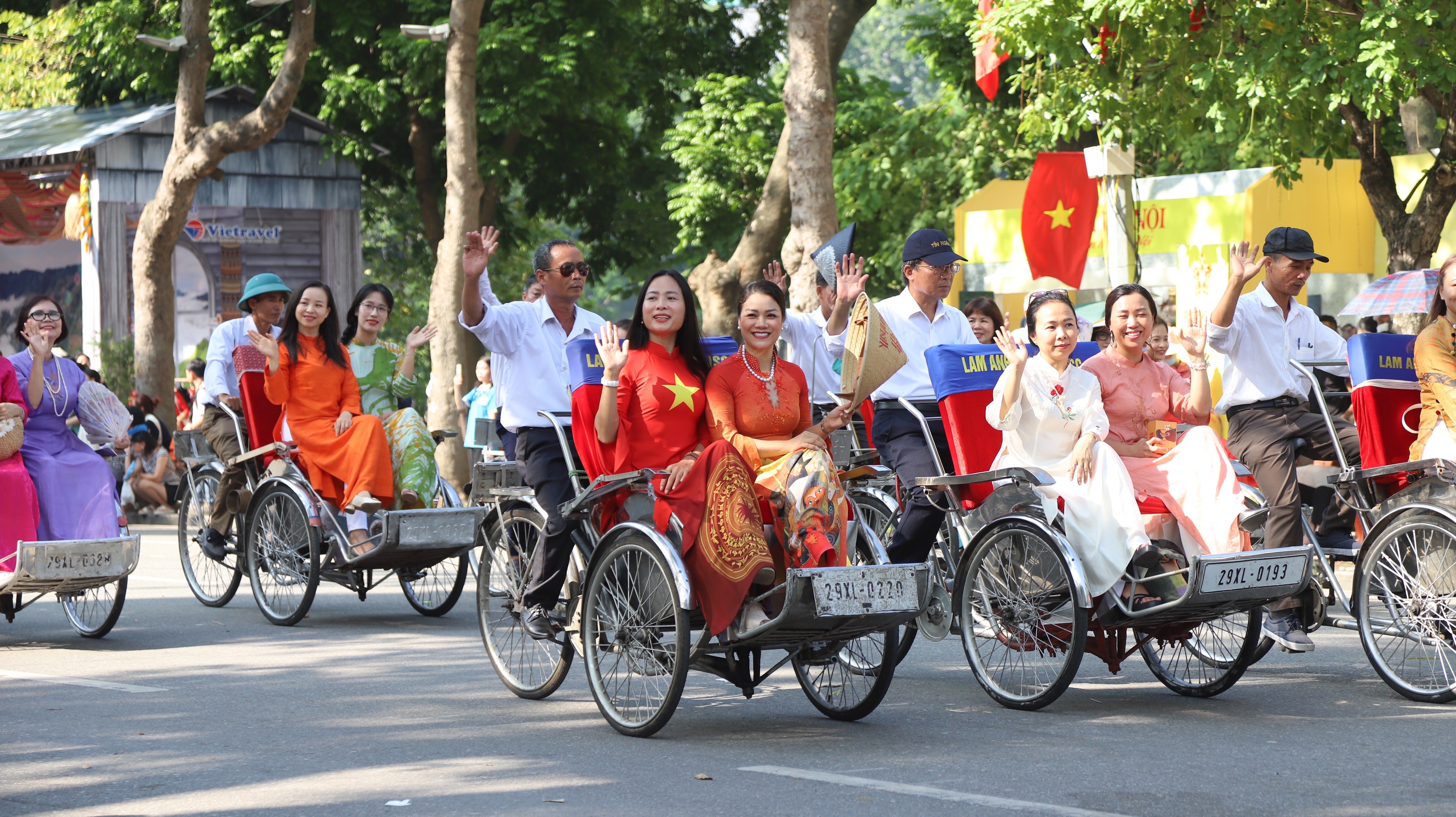 Carnaval Thu Hà Nội: Sự giao thoa sống động giữa truyền thống và hiện đại