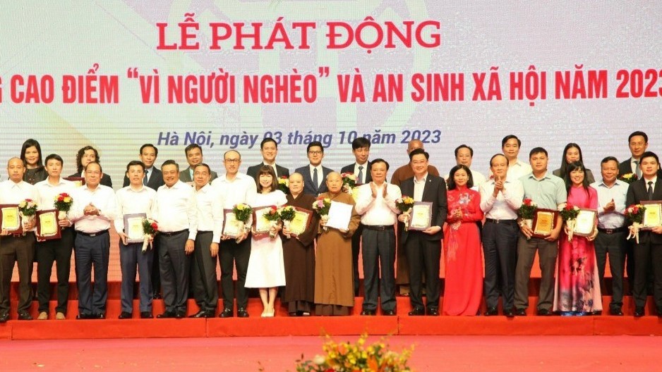 Hà Nội: Tiếp nhận hơn 50 tỷ đồng ủng hộ Quỹ "Vì người nghèo" và an sinh xã hội năm 2023