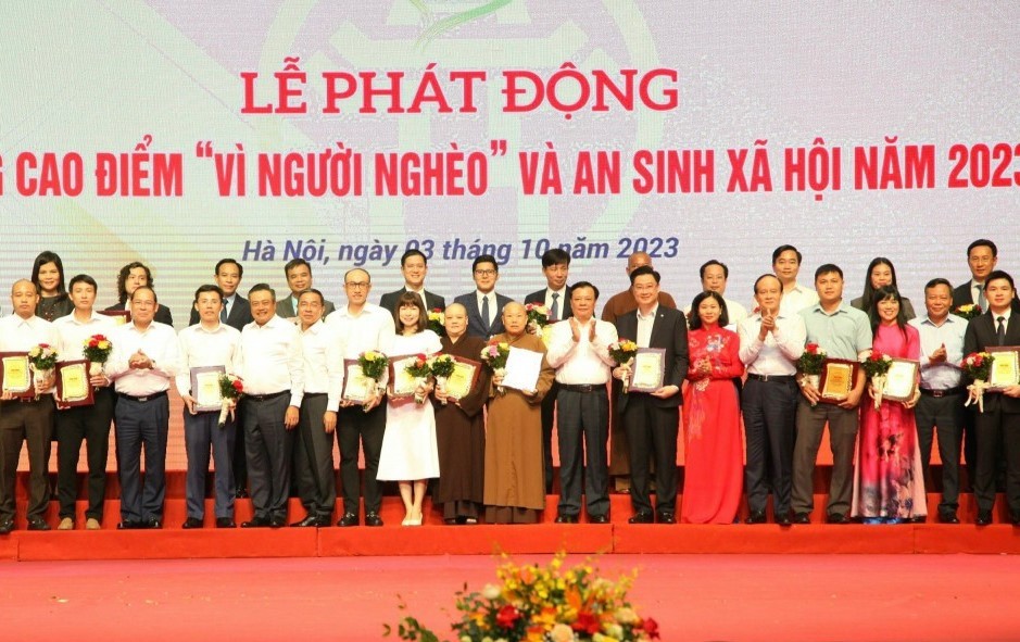 Hà Nội: Tiếp nhận hơn 50 tỷ đồng ủng hộ Quỹ "Vì người nghèo" và an sinh xã hội năm 2023