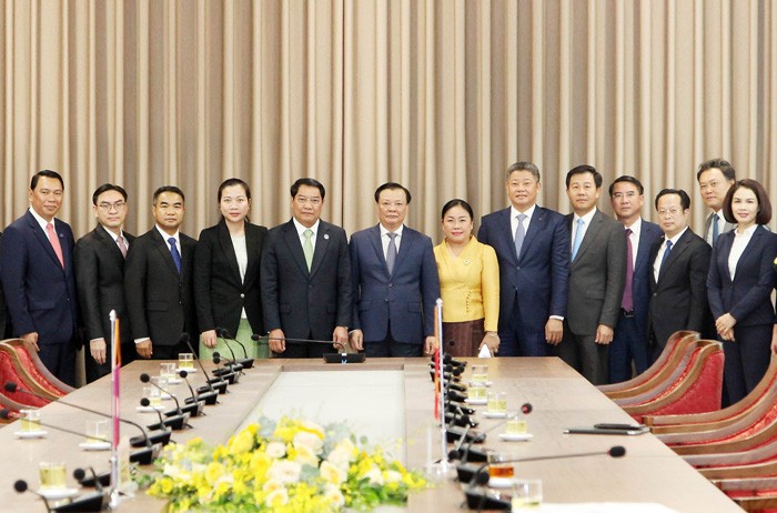 Bí thư Thành ủy Hà Nội tiếp Đoàn đại biểu Thủ đô Viêng Chăn (Lào)
