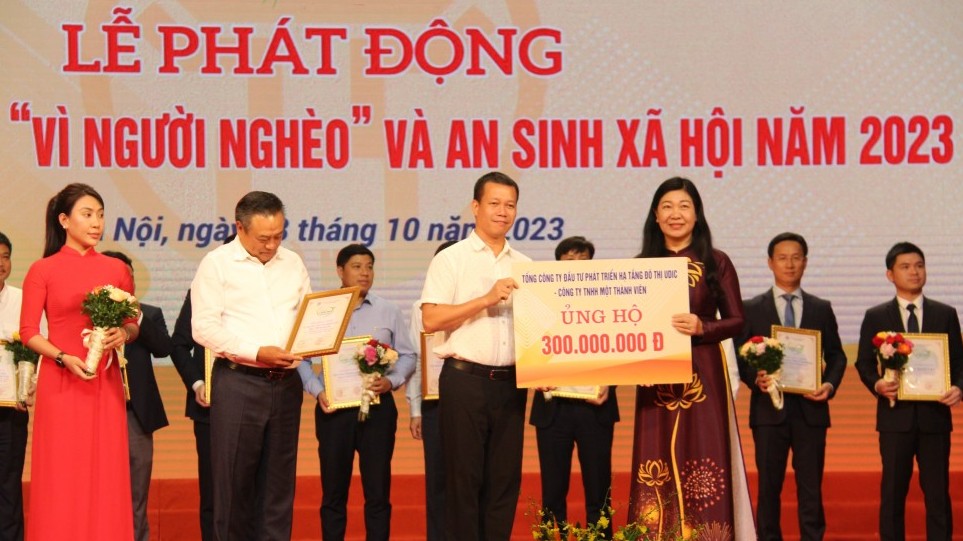 Tổng Công ty UDIC chung tay cùng thành phố Hà Nội chăm lo cho người nghèo