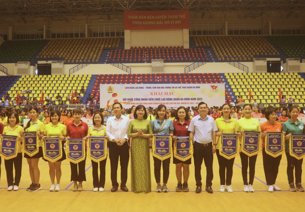 Lan tỏa tình thần thể dục thể thao trong CNVCLĐ quận Ba Đình