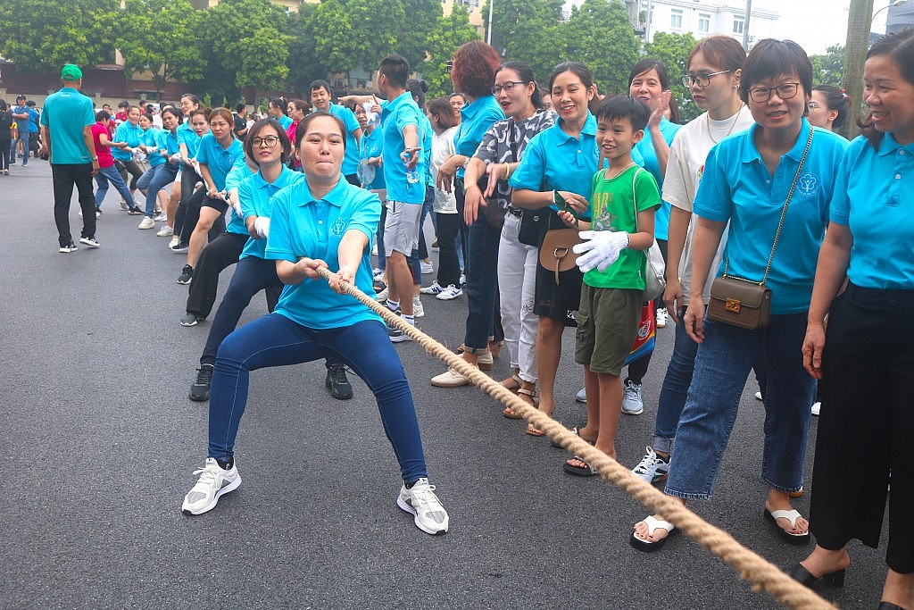 Lan tỏa tình thần thể dục thể thao trong CNVCLĐ quận Ba Đình