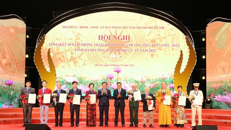 Hà Nội vinh danh 10 “Công dân Thủ đô ưu tú” năm 2023
