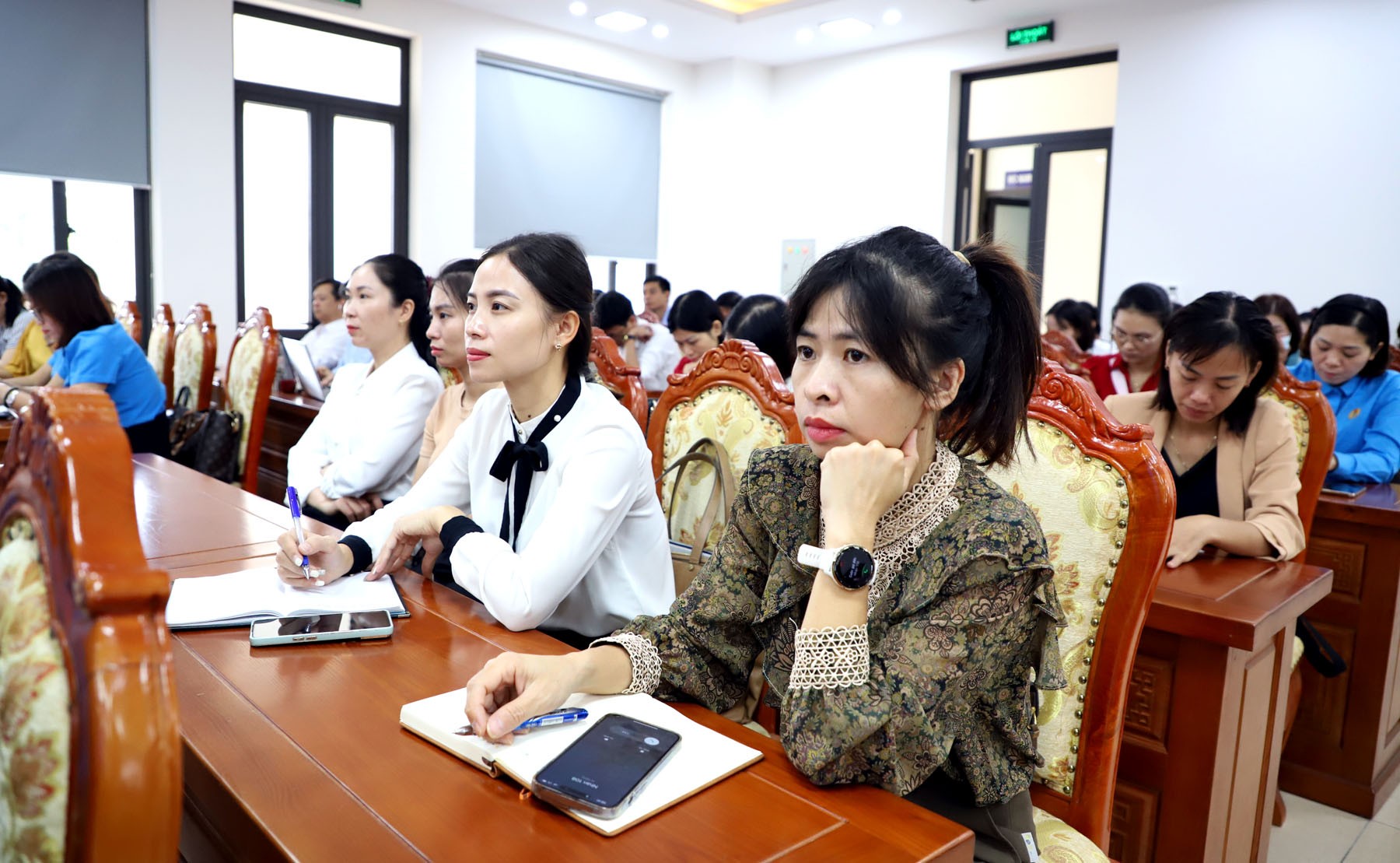 TRỰC TUYẾN HÌNH ẢNH: Giao lưu trực tuyến về “Chính sách về tiền lương và Bảo hiểm xã hội”