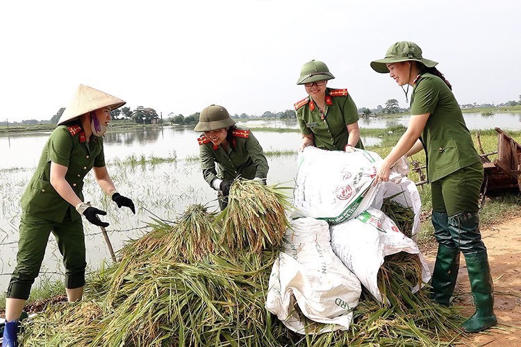 Phát huy vai trò của nhân dân trong việc bảo đảm vững chắc an ninh trật tự