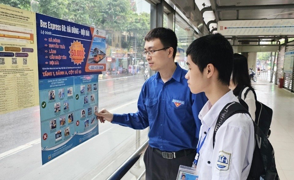 Hà Nội: Nỗ lực xây dựng văn hóa ứng xử trên xe buýt