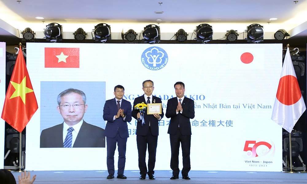 Hà Nội: 5 doanh nghiệp FDI Nhật Bản được khen thưởng về thực hiện tốt chính sách BHXH, BHYT