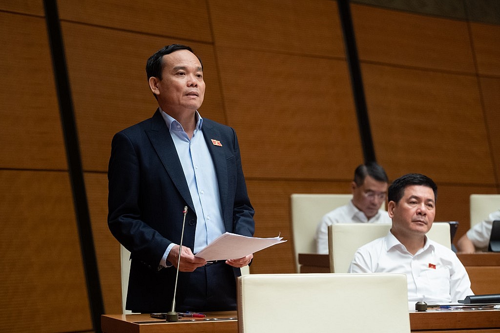 Phó Thủ tướng Trần Lưu Quang giải trình một số vấn đề về các chương trình mục tiêu quốc gia