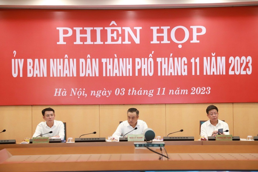 UBND thành phố Hà Nội xem xét biên chế cán bộ phường, cán bộ, công chức cấp xã