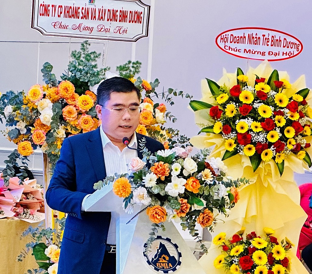 Ông Phan Tấn Đạt được bầu làm Chủ tịch Hiệp hội Công nghiệp khoáng sản tỉnh Bình Dương