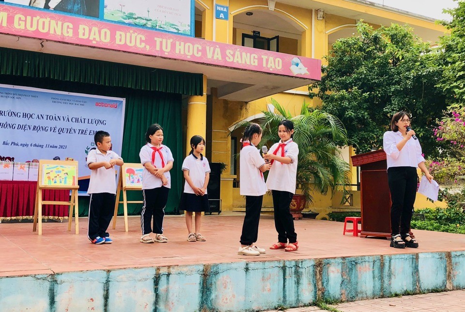 Hơn 2.000 học sinh huyện Sóc Sơn được truyền thông về quyền trẻ em