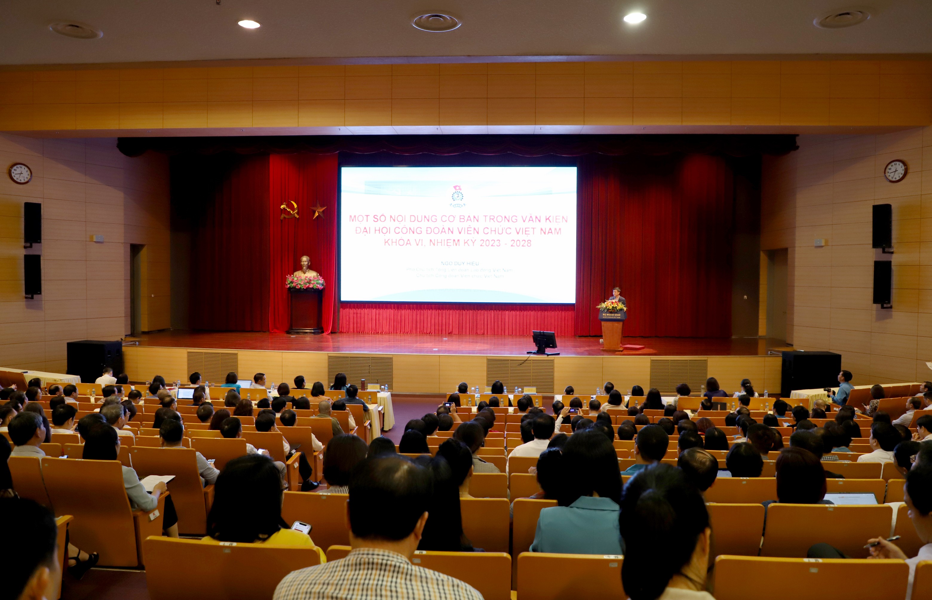 Quán triệt Nghị quyết Đại hội Công đoàn Viên chức Việt Nam lần thứ VI