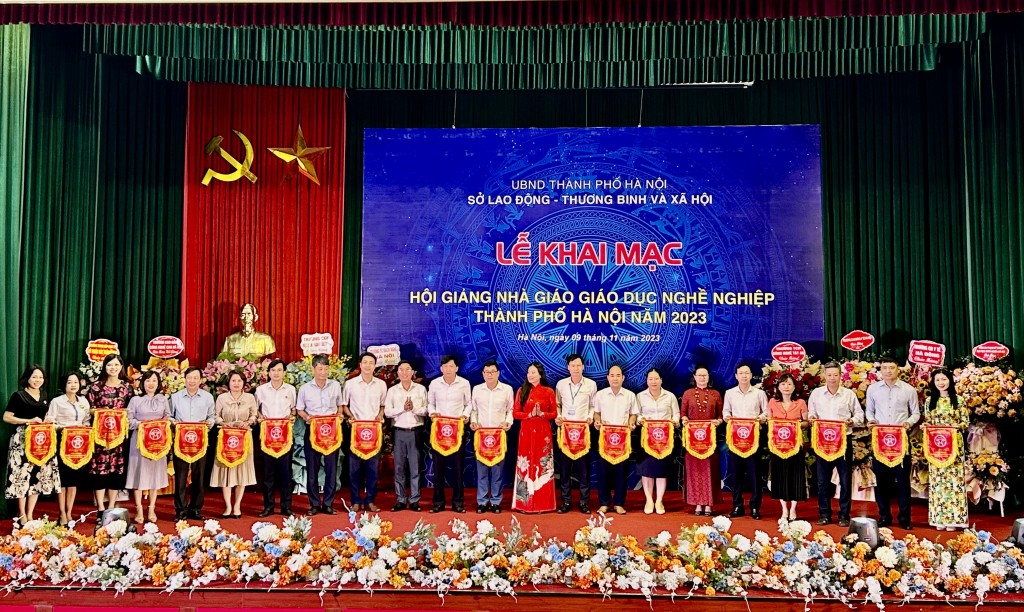 Khai mạc Hội giảng Nhà giáo giáo dục nghề nghiệp thành phố Hà Nội năm 2023