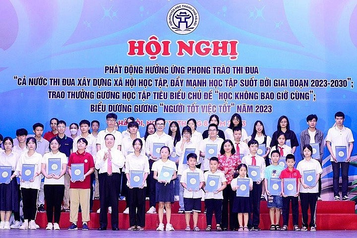 Tăng cường sự lãnh đạo của Đảng đối với công tác khuyến học trên địa bàn thành phố Hà Nội