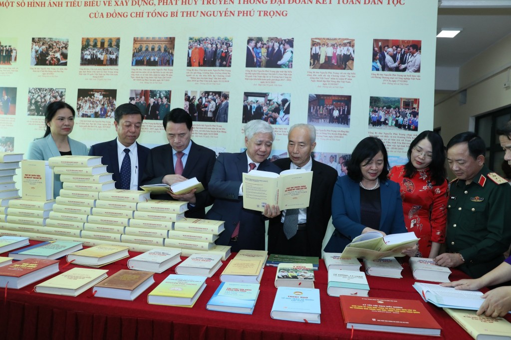 Ra mắt cuốn sách của Tổng Bí thư Nguyễn Phú Trọng về phát huy truyền thống đại đoàn kết toàn dân tộc