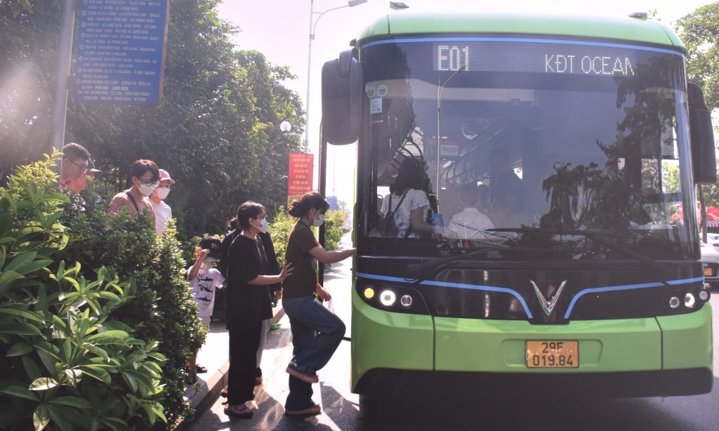 Cần thêm giải pháp để thúc đẩy “xanh hoá” xe buýt