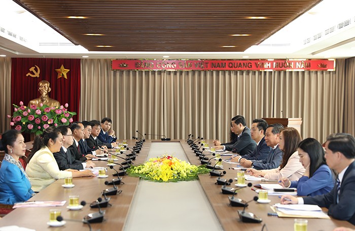 Phó Bí thư Thành ủy Hà Nội tiếp Đoàn đại biểu Huyện Chanthabuly