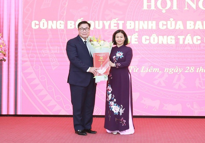 Đồng chí Nguyễn Quang Hiếu làm Bí thư Quận ủy Nam Từ Liêm