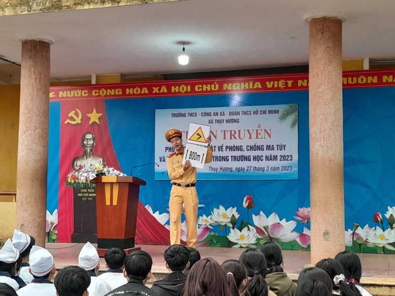 Đẩy mạnh tuyên truyền an toàn giao thông trong học đường