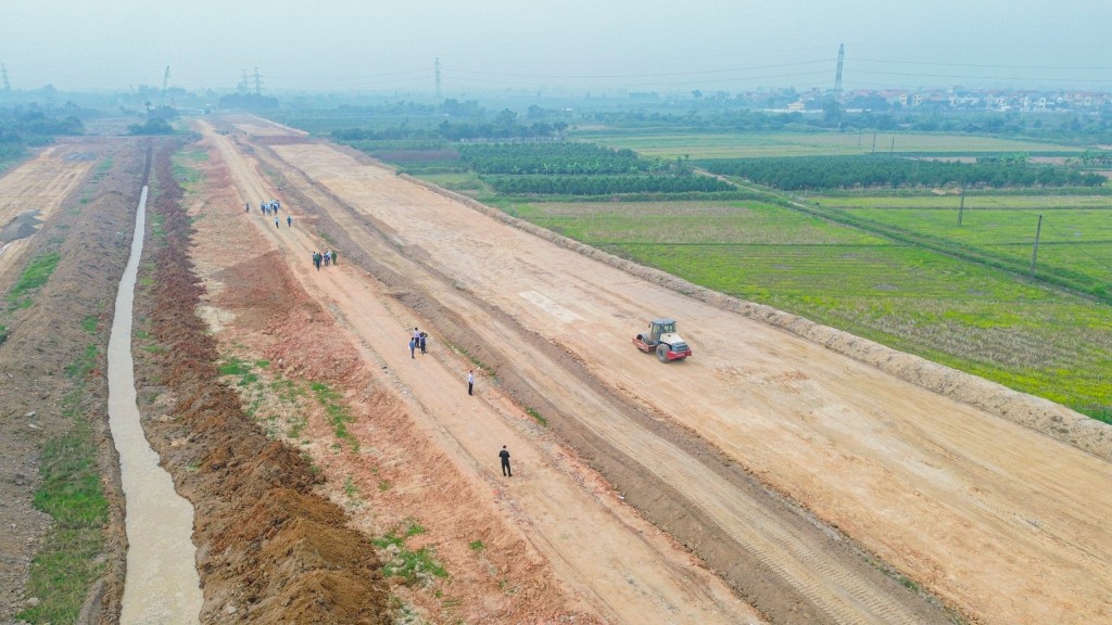 Dự án đầu tư xây dựng đường Vành đai 4 - Vùng Thủ đô Hà Nội là dự án trọng điểm quốc gia, là trục liên kết vùng, trở thành “con tàu” kéo cả vùng Thủ đô phát triển và tiến về phía trước