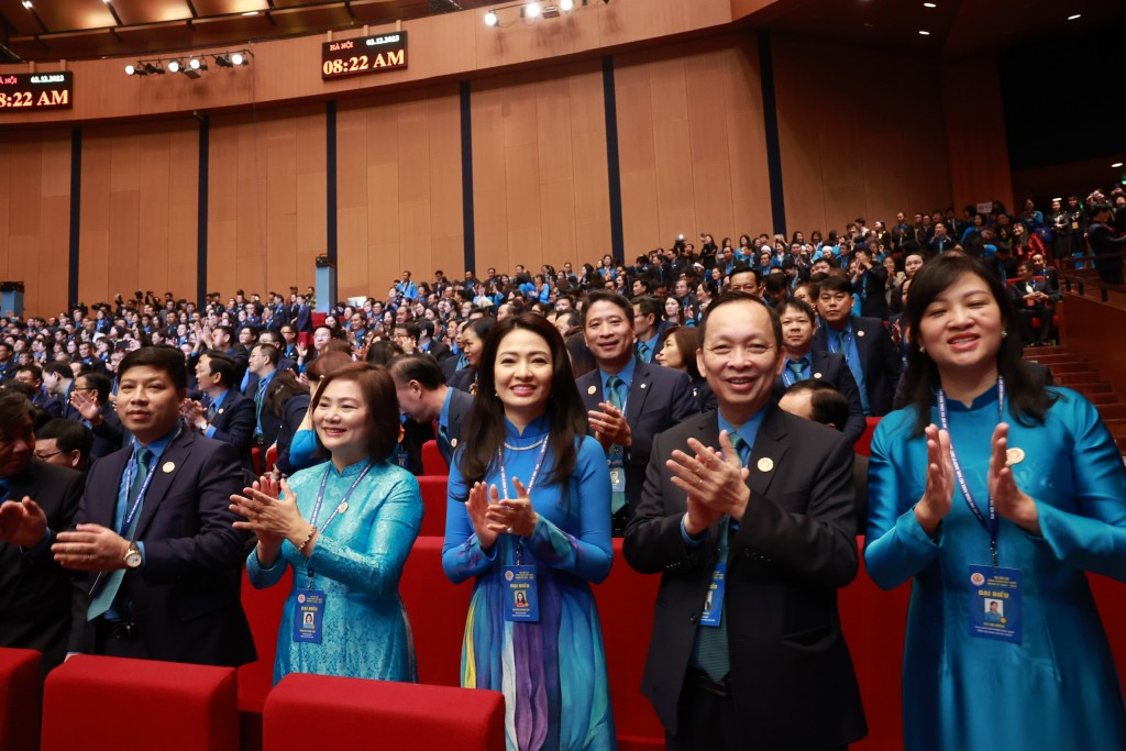 TRỰC TUYẾN HÌNH ẢNH: Toàn cảnh phiên trọng thể Đại hội XIII Công đoàn Việt Nam