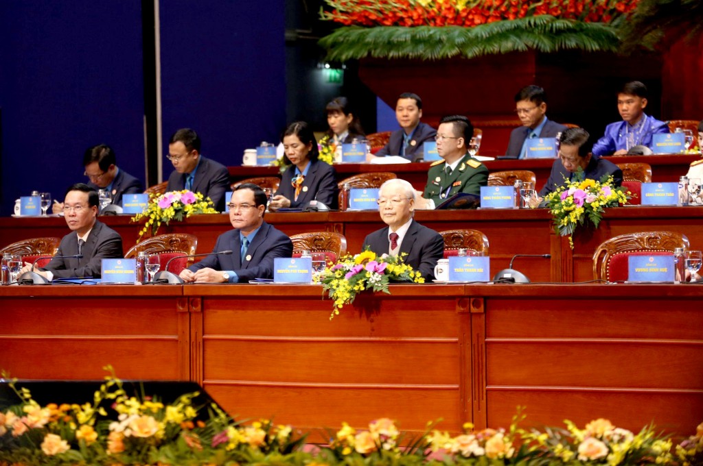 Tổng Bí thư Nguyễn Phú Trọng: Xây dựng giai cấp công nhân, tổ chức Công đoàn lớn mạnh góp phần đưa đất nước phát triển nhanh, bền vững